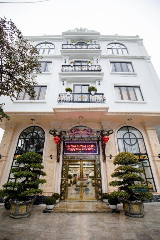 Khách sạn Hướng Dương Hotel