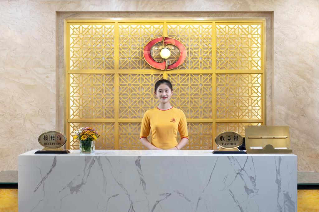 Khách sạn Grand Dragon