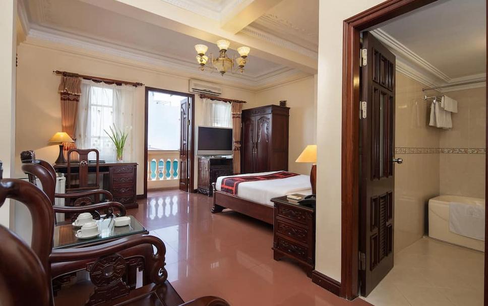 Khách sạn Lucky 3 Hotel