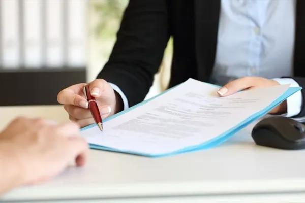 Hợp đồng mua bán chậm sang tên có bị phạt thuế không?