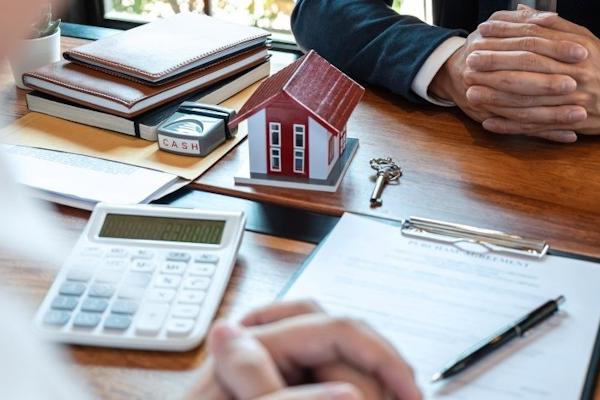 Chi phí công chứng là bao nhiêu? Có được giảm giá không?