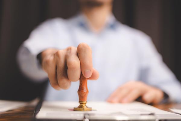 Công chứng giấy tờ, hợp đồng, bản dịch, bản sao ở đâu?