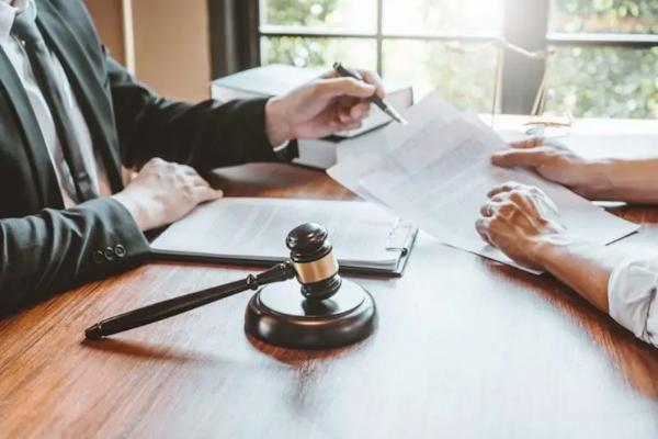 Giấy uỷ quyền làm ở UBND phường xã có đúng quy định không?