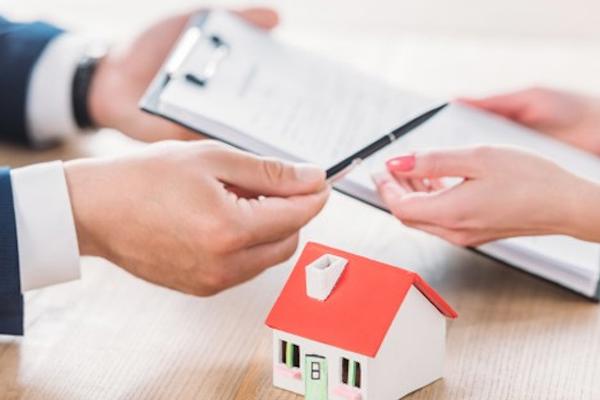 Hướng dẫn chi tiết sang tên sổ đỏ khi người đứng tên đã mất