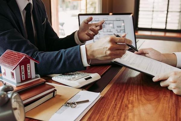 Hợp đồng mua bán nhà đất đã công chứng có hủy được không?