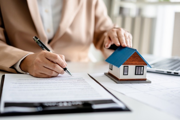 Hợp đồng thế chấp bất động sản
