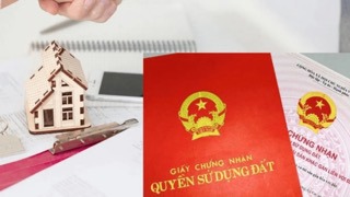 giao đủ tiền cho bên bán khi công chứng chuyển nhượng
