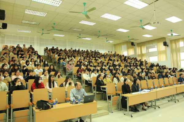 Các chức danh giảng viên đại học theo Luật Giáo dục đại học 2025 Các chức danh giảng viên đại học theo Luật Giáo dục đại học 2025