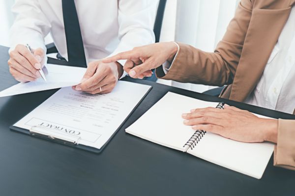 Đổi mới chế độ công vụ với công chức