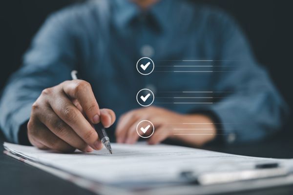 Trách nhiệm chứng thực chữ ký của người dịch