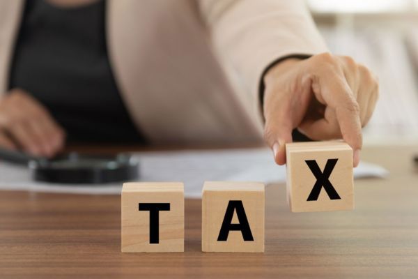 Liệt kê chi tiết 10 hành vi bị coi là trốn thuế Liệt kê chi tiết 10 hành vi bị coi là trốn thuế