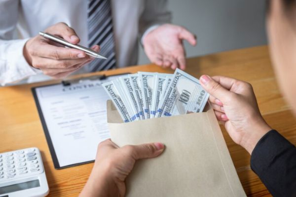 Các khoản chi phí trích trước không được trừ thuế TNDN Các khoản chi phí trích trước không được trừ thuế TNDN