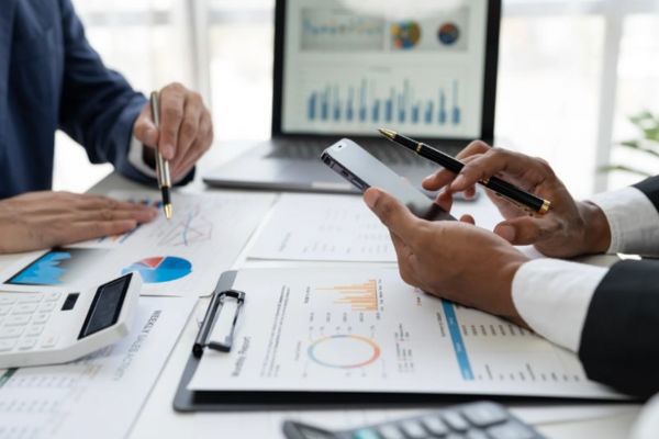 Điều kiện và Quy định Gộp Báo cáo Tài chính năm 2025