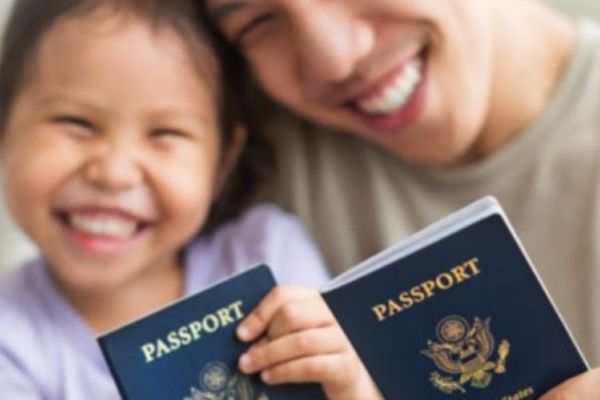 Mẫu Giấy ủy quyền cho con đi máy bay