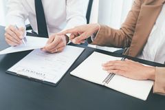 Đổi mới chế độ công vụ với công chức trong năm 2026 theo Nghị quyết 06/NQ-CP