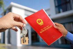 Quy định chuyển tiếp về đăng ký đất đai và cấp sổ đỏ từ 31/01/2026