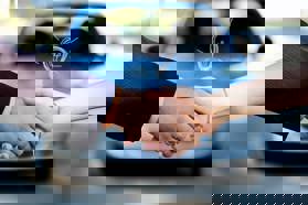 Giấy tờ mua bán xe có cần phải công chứng, chứng thực không?