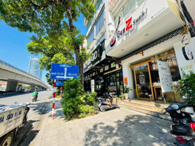 Mặt phố lớn - kinh doanh bán nhà phố Nguyễn Chí Thanh 50m2