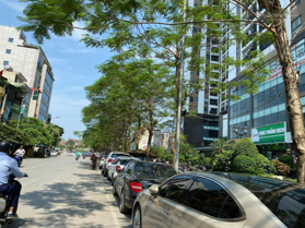 Bán shophouse khối đế chung cư Five Star diện tích 376m2