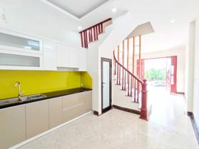 Bán nhà ô tô đỗ cửa 3 tầng mới xây giá 1,35 tỷ gần ngay Biên Giang, Hà Đông