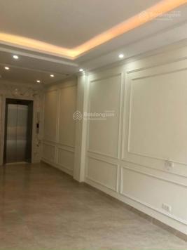 Bán gấp 2 căn mặt phố Nguyễn Đình Thi, Thụy Khuê 