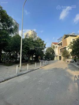 Bán nhà phố Giáp Bát, Tân Mai, diện tích 112 m2