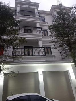 Bán gấp nhà mặt phố đường Giải Phóng