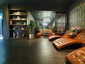 Nhà đẹp Lạc Long Quân, Tây Hồ, HN. DT: 150m2 tầng. MT 10m.