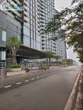 Bán nhà mặt phố Quảng Bá, Biệt thự đẹp view Hồ Tây 150 tỷ