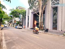 Bán nhà mặt phố Lãng Yên HBT 122m2 MT 7,5m, ngã 3 Bạch Đằng