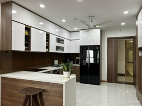 Bán căn góc 3PN cực đẹp 135.7m2 view 2 hồ full nội thất chỉ việc về ở Petrowaco 97 Láng Hạ