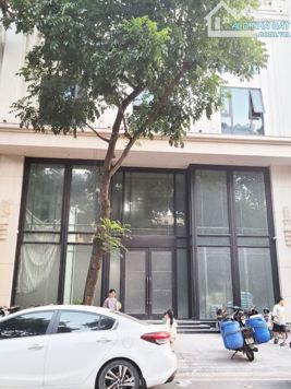 Bán Nhà Mặt Phố Cửa Đông, Quận Hoàn Kiếm Giá Rẻ Nhất