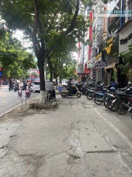 Bán nhà mặt phố Đỗ Quang, Cầu Giấy kinh doanh sầm uất