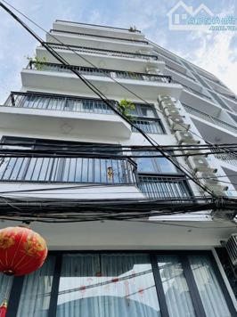 Bán nhà mặt phố Quan Hoa, 165m2 9T có hầm, MT 8m, giá 60 tỷ