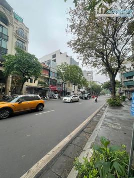 Bán nhà Phố Huế mặt phố vip Hoàn Kiếm, vỉa hè lớn kinh doanh