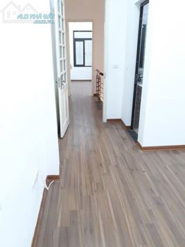 Bán nhà mặt phố Ngọc Khánh, Ba Đình, kinh doanh siêu đỉnh