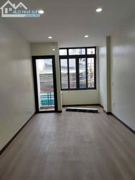 Bán Nhà Mặt Phố Phúc Xá - Ba Đình - 48 m - 5 T - Giá 7.85 Tỷ