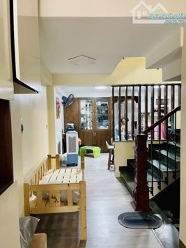 Bán nhà mặt phố Bà Triệu, Hà Đông lô góc vỉa hè kinh doanh