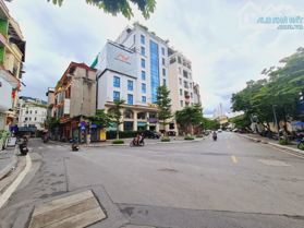 Bán nhà Mặt Phố Đốc Ngữ, Quận Ba Đình, 52m2, 6 tầng, MT 8.6m