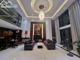 Biệt thự Dịch Vọng, 3 ô tô tránh, 200m2x4t, 42 tỷ, KD VP