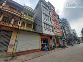 Nhà mặt phố Đình Thôn, nhà 7 tầng kinh doanh, cần bán gấp