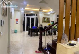 Nhà mặt phố Quảng Khánh view Hồ Tây, xây biệt thự, căn hộ