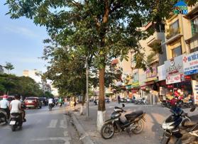 Mặt phố Thanh Nhàn, Hai Bà Trưng 8 tầng, có thang máy 
