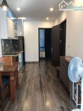 Bán nhà Mặt phố Võng Thị Tây Hồ, 7 tầng, kinh doanh, vỉa hè