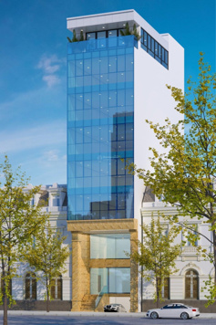 Bán nhà chính chủ MP Lạc Long Quân Tây Hồ view Hồ Tây DT 118 m.