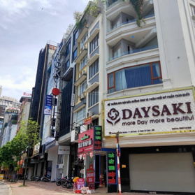 Bán nhà phố Xuân La, Tây Hồ. DT sổ 90m2 x MT 5,5m. Vỉa hè to