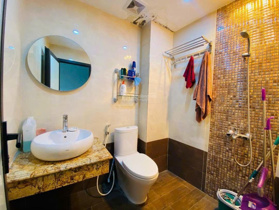 Bán mặt phố Trích Sài - lô góc - thang máy - view Hồ Tây