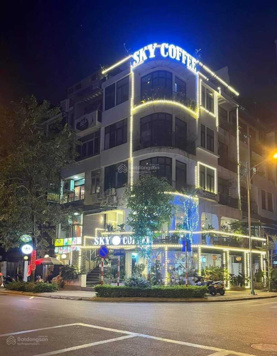 Bán nhà mặt phố cổ lô góc hai mặt phố kinh doanh sầm uất