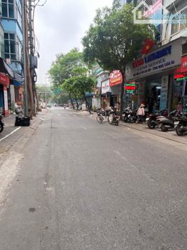 Bán nhà mặt phố Mai Động, thang máy kinh doanh hợp lý