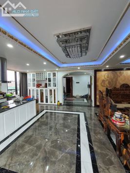 Mặt phố Nguyễn Cảnh Dị - Kinh doanh sầm uất - 62m2 x 6 tầng